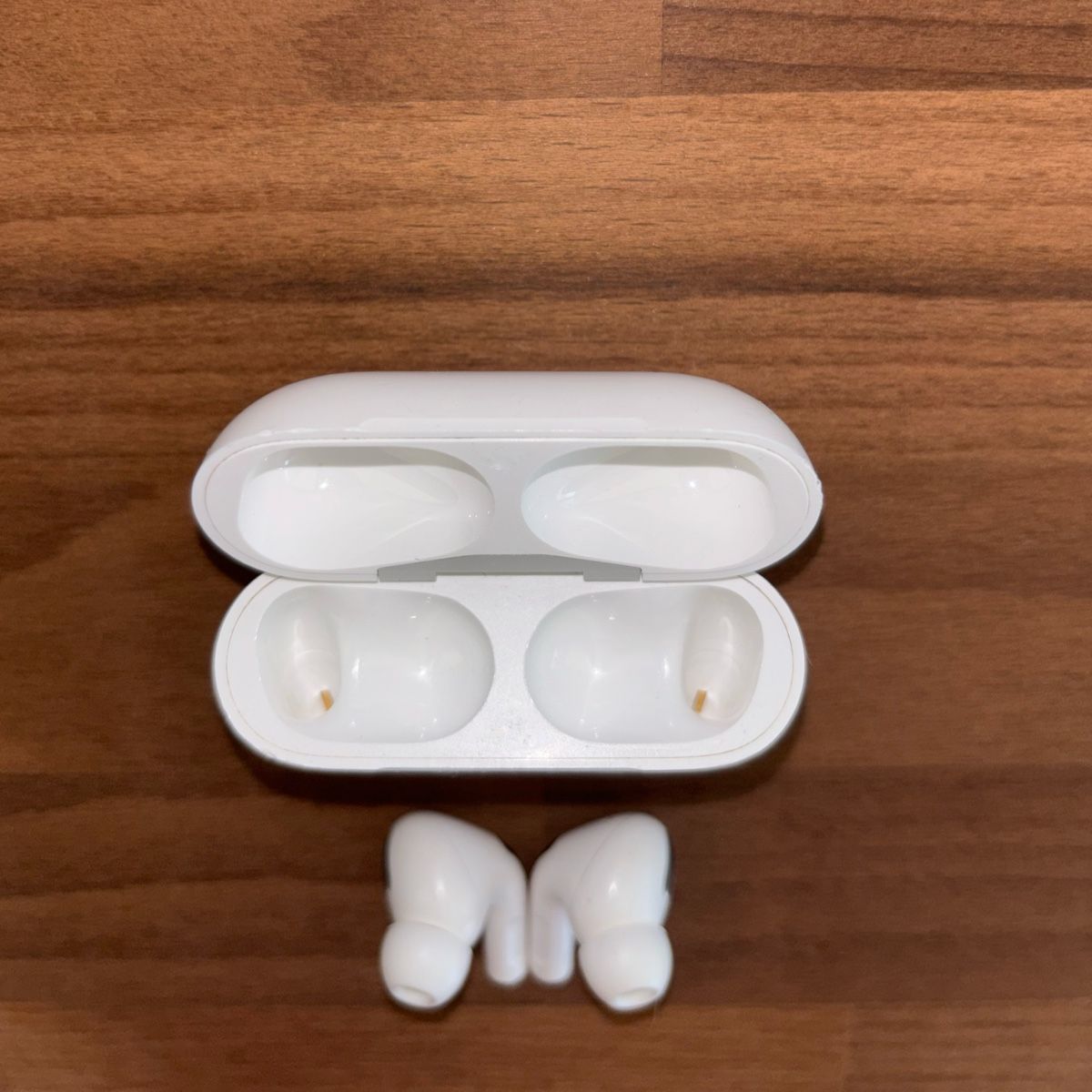 Apple Cuffie: AirPods Pro 1st gen - 100% functional  – Usato da Genève venduto da Marius1213 1