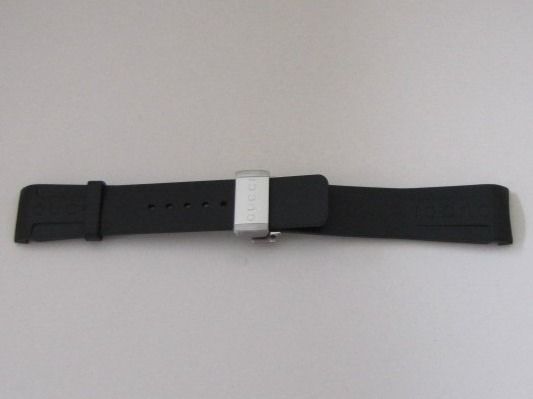 GUCCI Kautschuk-Uhrenarmband 23mm mit Faltschliesse. NEU 1