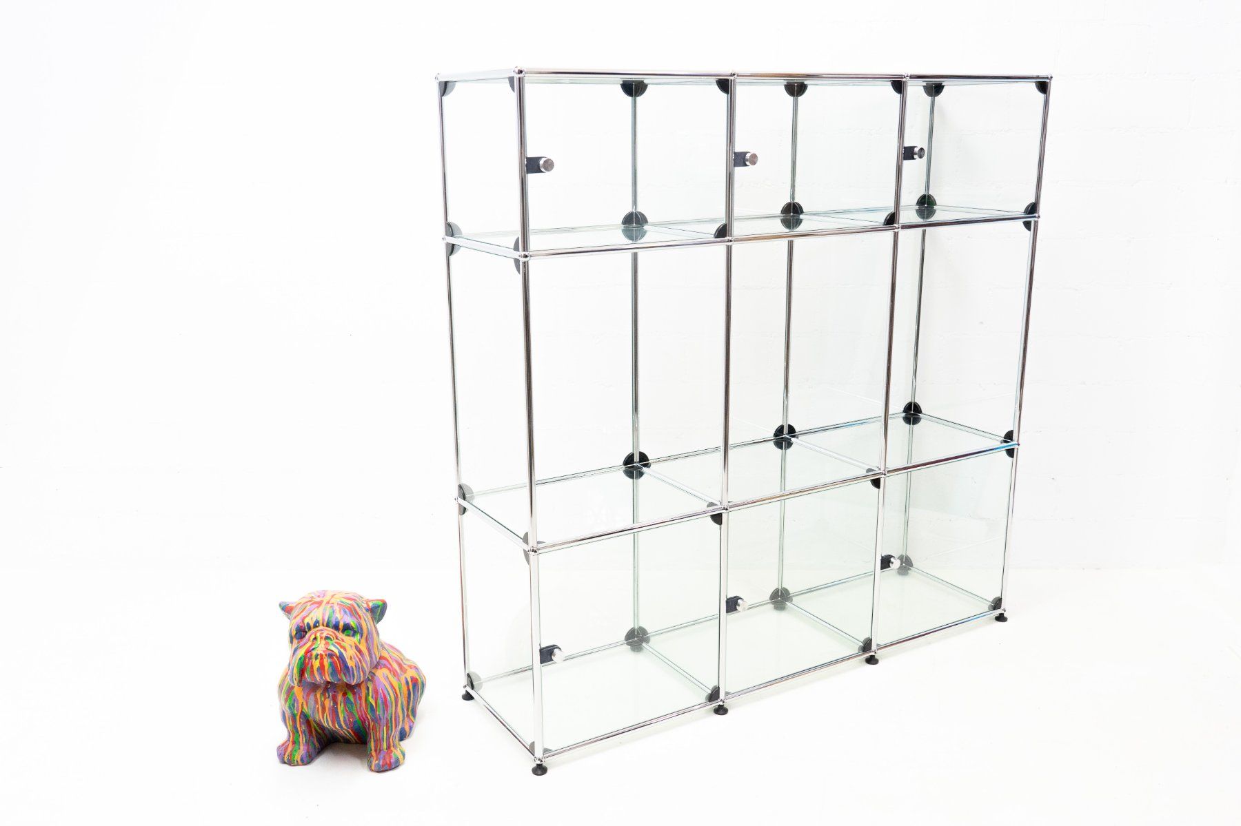 USM Vitrinen: USM Haller Vitrine Nr. 5 - Lieferung möglich – Gebraucht aus Schaffhausen von Studio-Ara