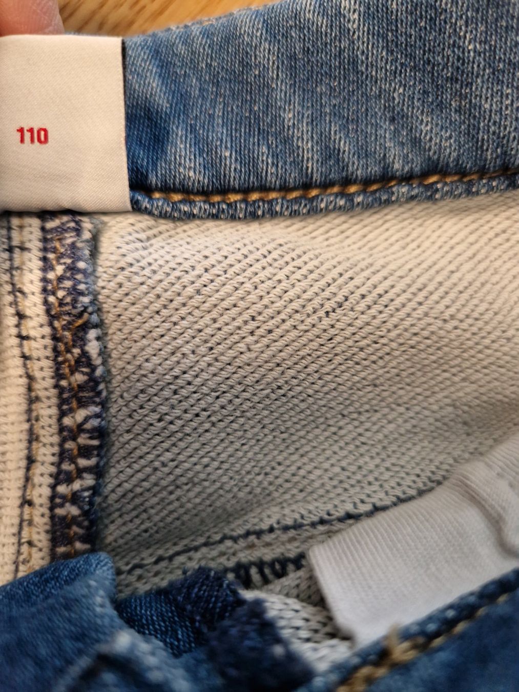S.Oliver Pantaloni: Jeans Short Gr. 110 s.Oliver elastisch – Usato da Davos-Dorf venduto da Bpelikan 2