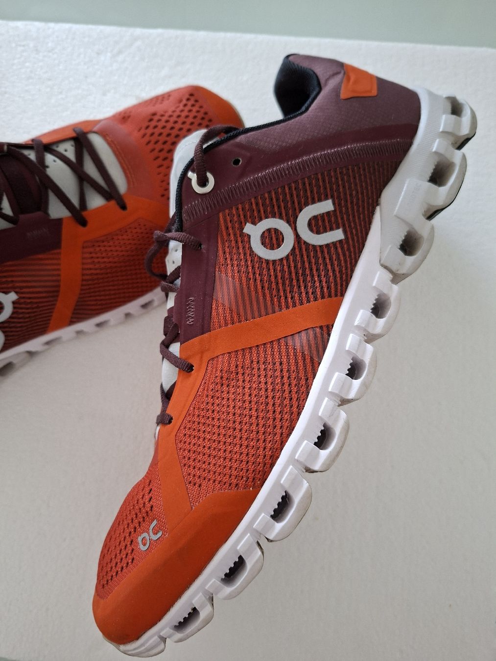 On Scarpe da uomo: Chaussures de running On Cloudflow en mesh orange et bordeau – Usato da Renens VD venduto da ser_j2fn 1