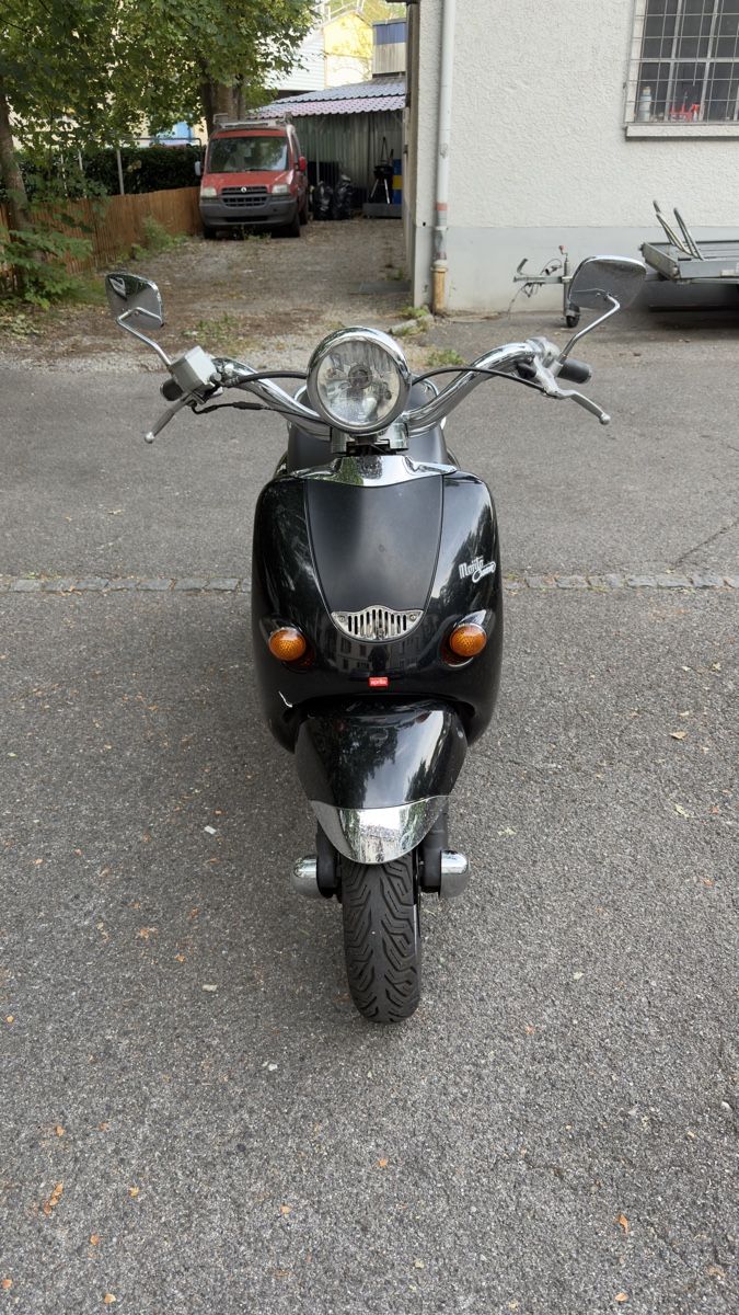 Aprilia Scooters: Aprilia Mojito Custom 125  – D'occasion à Bern par cuprarcdc 1