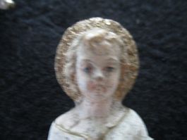 Antike Krippenfigur Jesuskind gebraucht im Zustand