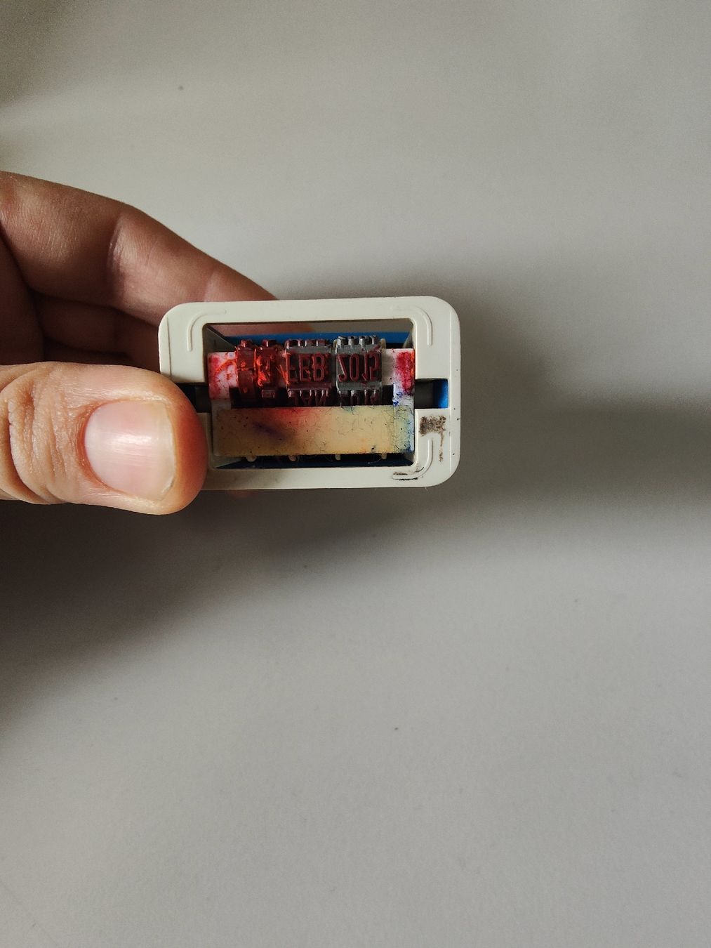 Stempel: Blauer Datumstempel – 11 Zeichen – Gebraucht aus Möriken AG von ste_sdp9 1