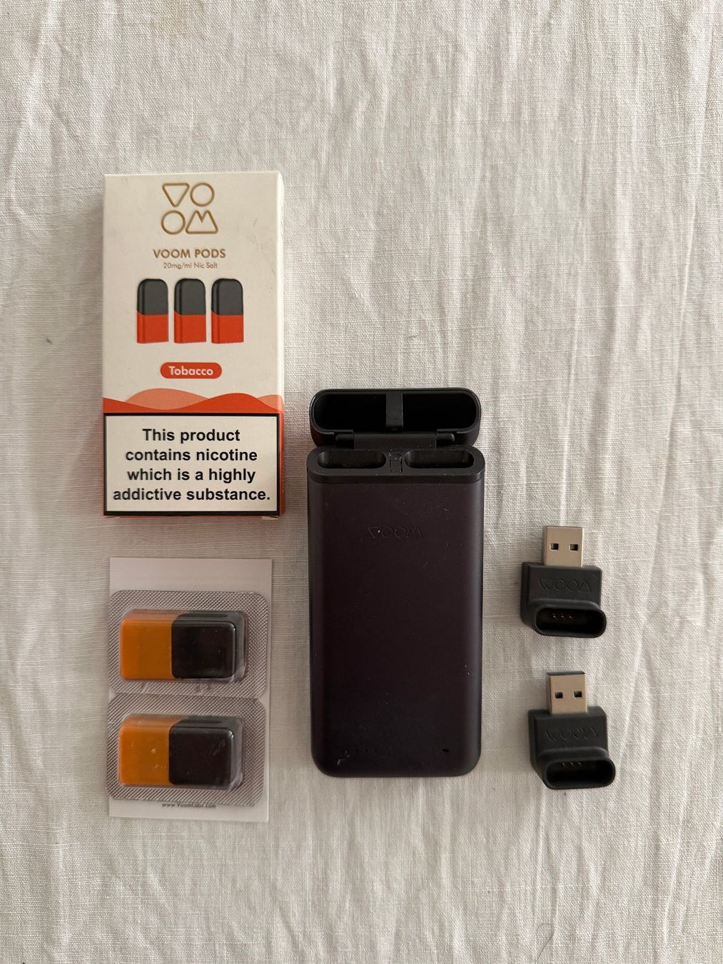Caricatori & Batterie: Voom Pod Portable Charging Case + Tabak Pods – Usato da Zürich venduto da A_M_