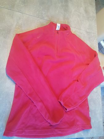Pull rose taille L marque Decathlon - matière douce