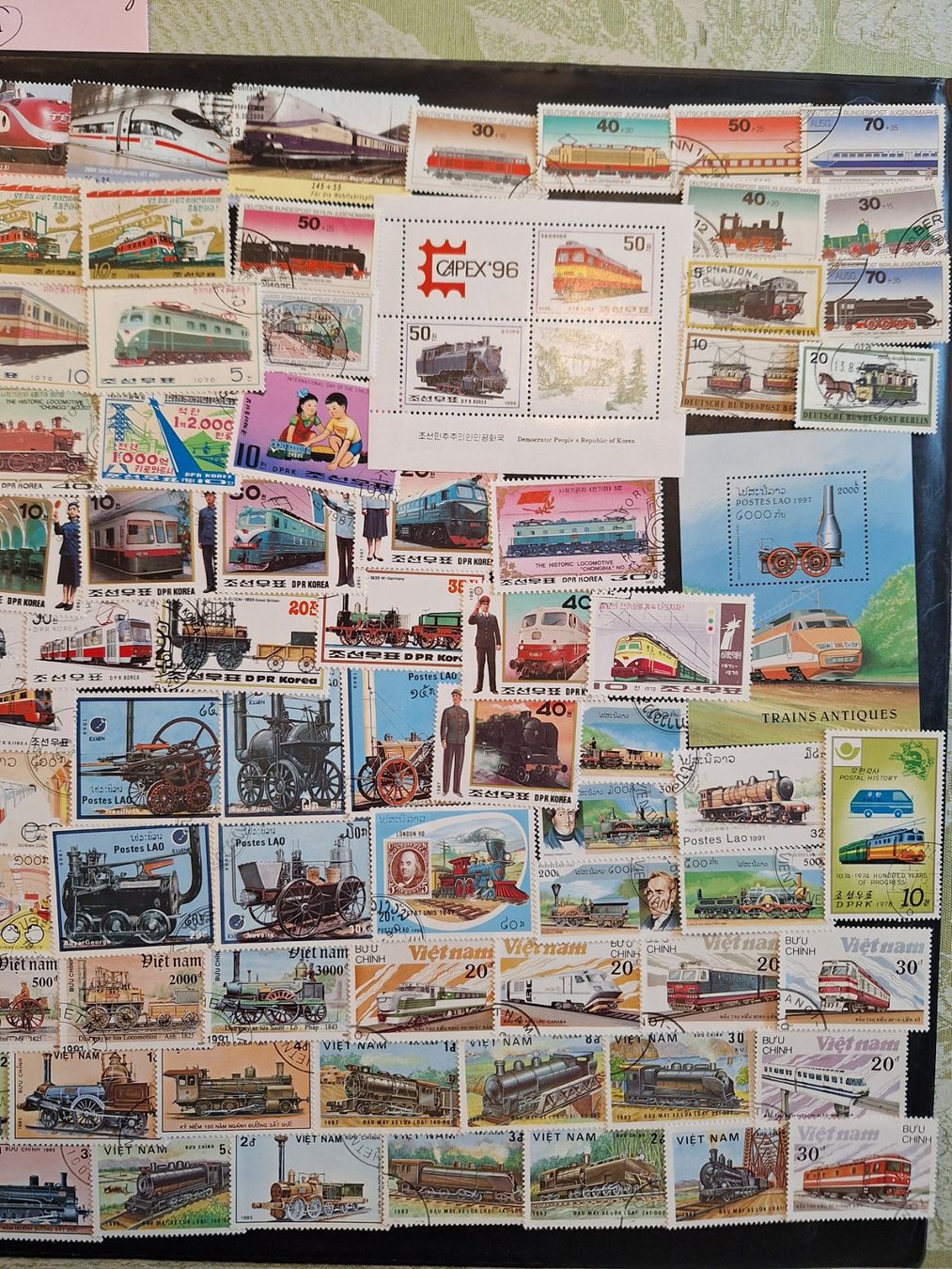 Tutti i francobolli: Grosse Eisenbahn-Sammlung (1) – Usato da Genolier venduto da Antoine30 4