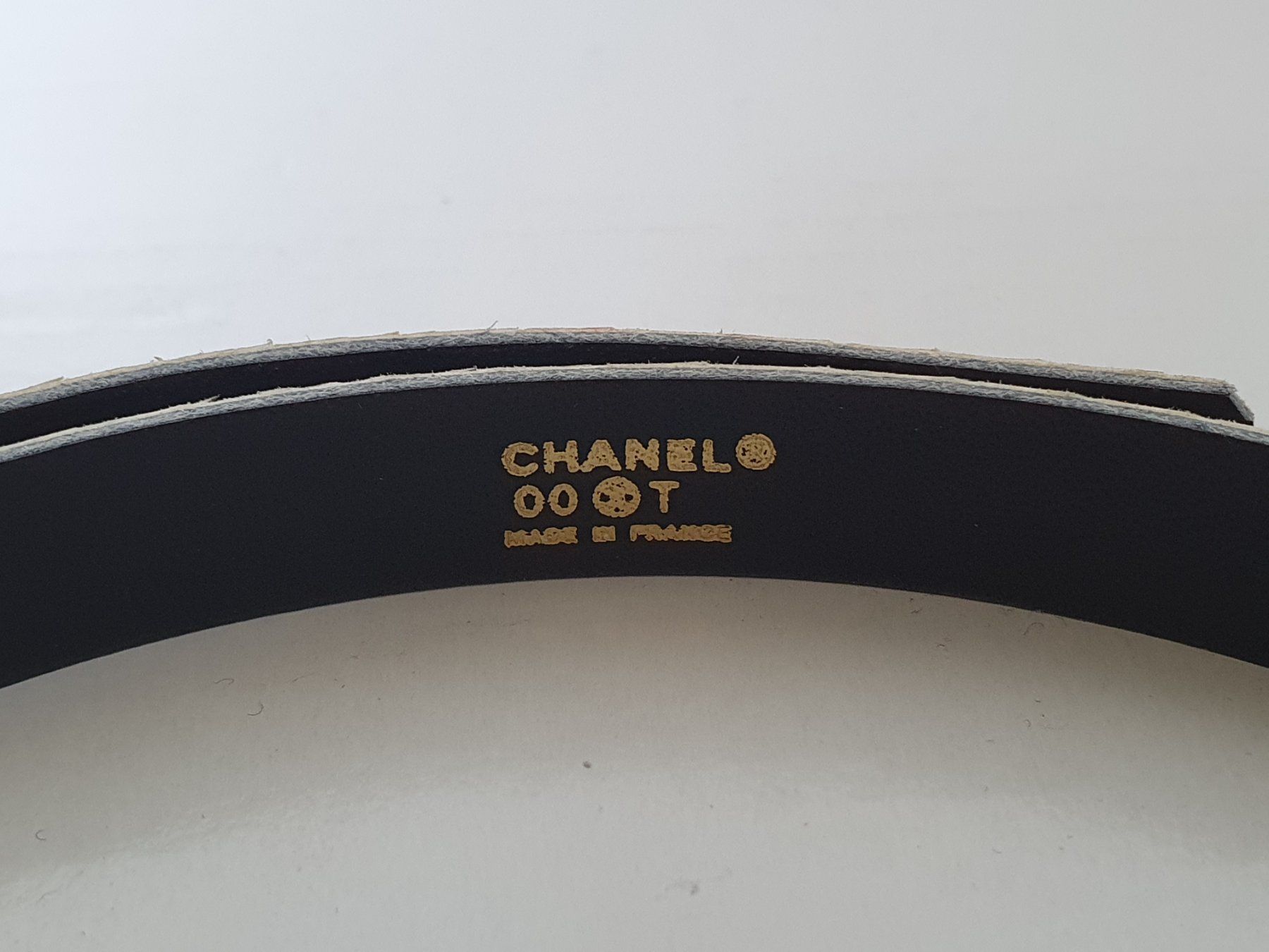 Chanel Cinture: CHANEL Taillen Gürtel Python Leder CC Logo – Usato da Wängi venduto da Pambola 8