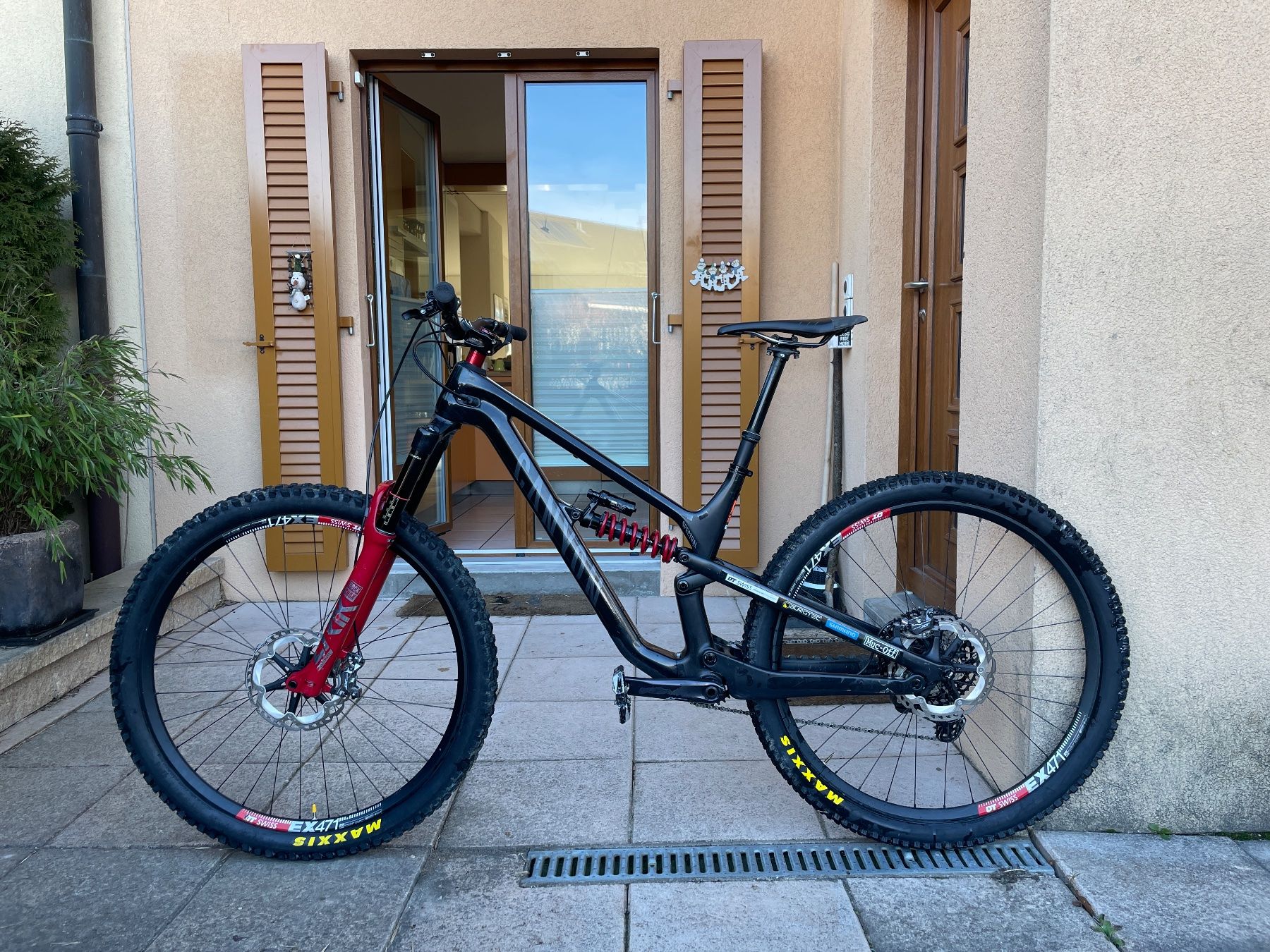 Canyon Biciclette: Canyon Spectral CF29 – Usato da Lausanne 26 venduto da eli_jwf9 2