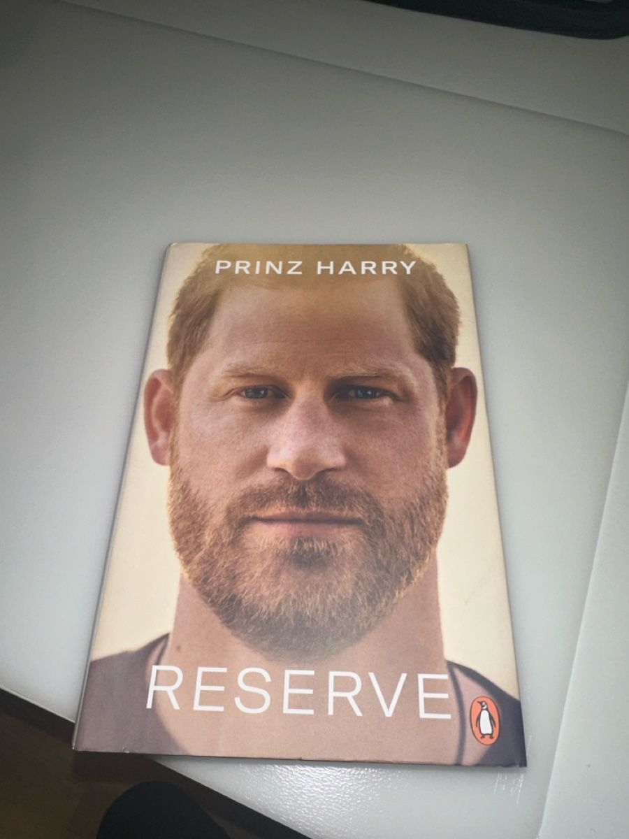 Bücher: Buch Reserve von Prinz Harry – Gebraucht aus Netstal von muj_q7ty
