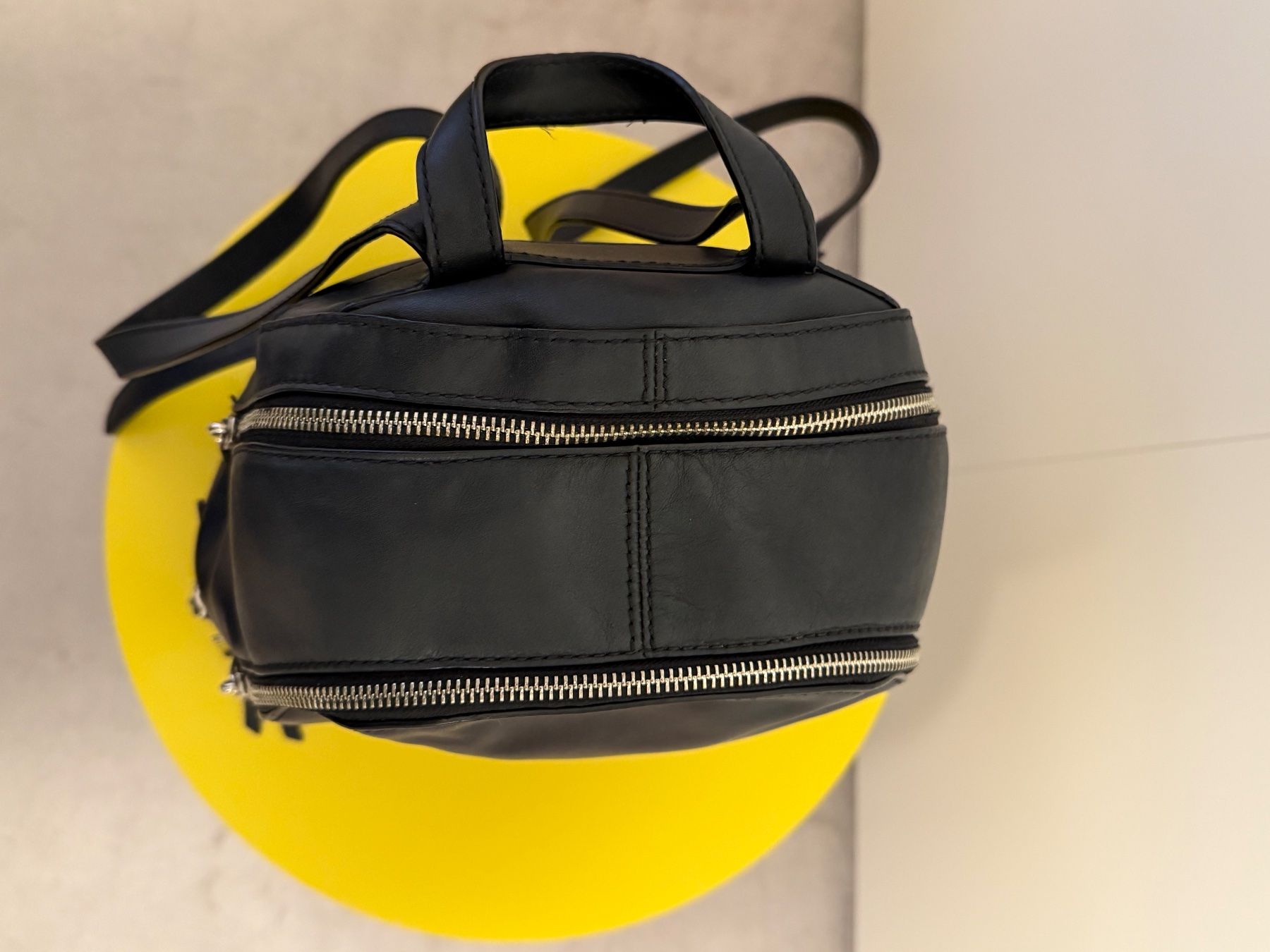 Michael Kors Zaini: Michael Kors Damenrucksack (Echtleder) – Usato da Schaffhausen venduto da ModestyB 3