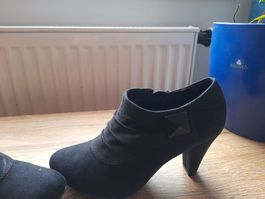 Bottines noires élégantes à talons hauts, pointure 36