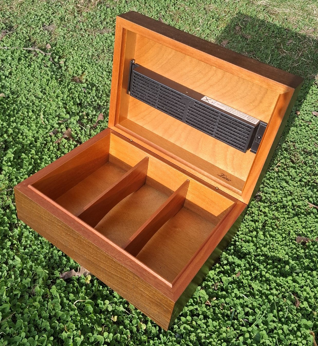 Humidor per sigari: ÄLTERER HUMIDOR VON ZINO – Usato da Reinach BL venduto da vwbora75 2