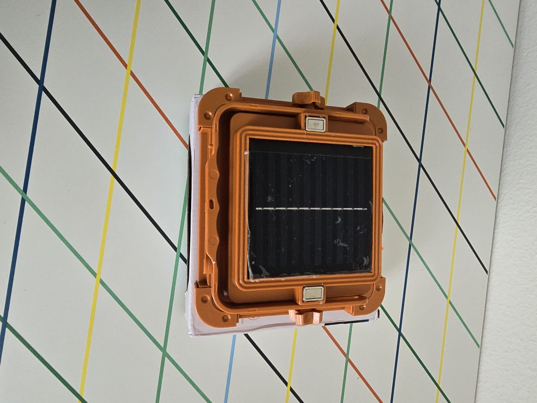 Lampen: Neue Solar LED Baustrahler mit USB Anschluss, Orange! – Neu und originalverpackt aus Zürich von dev_5brj 1