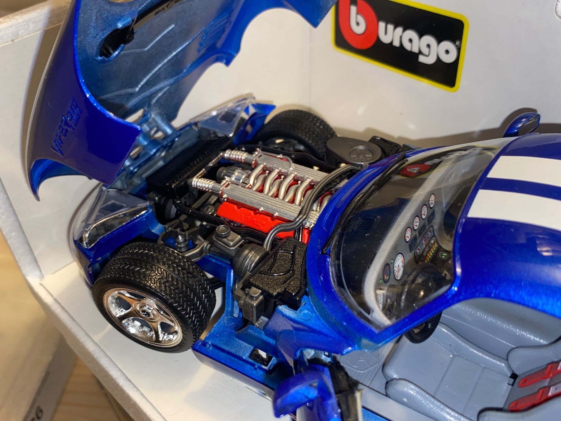 Dodge Voitures modèles: Dodge Viper GTS Coupe - 1/18 – Neuf (Voir description) à Wohlen AG par PrivatSammlung 5