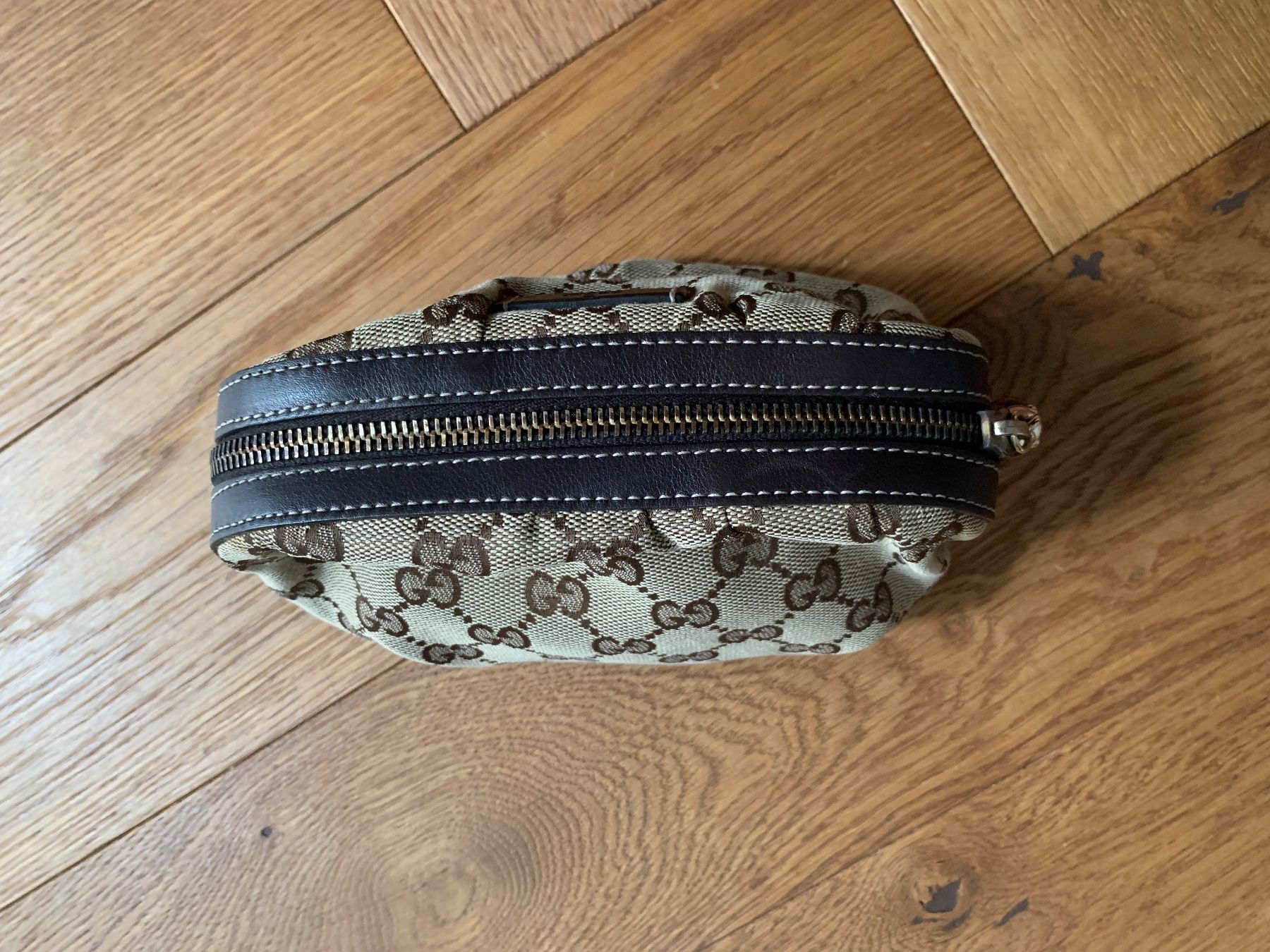 Gucci Custodie per cosmetici: GUCCI Kosmetiktasche / Kulturbeutel – Usato da Bern venduto da Mawe0205 1