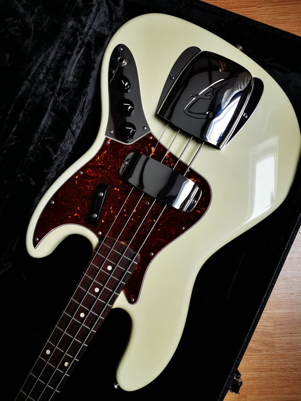 Strumenti musicali: Fender Jazz 64 NOS Custom Shop – Usato da La Chaux-de-Fonds venduto da smkelly 1