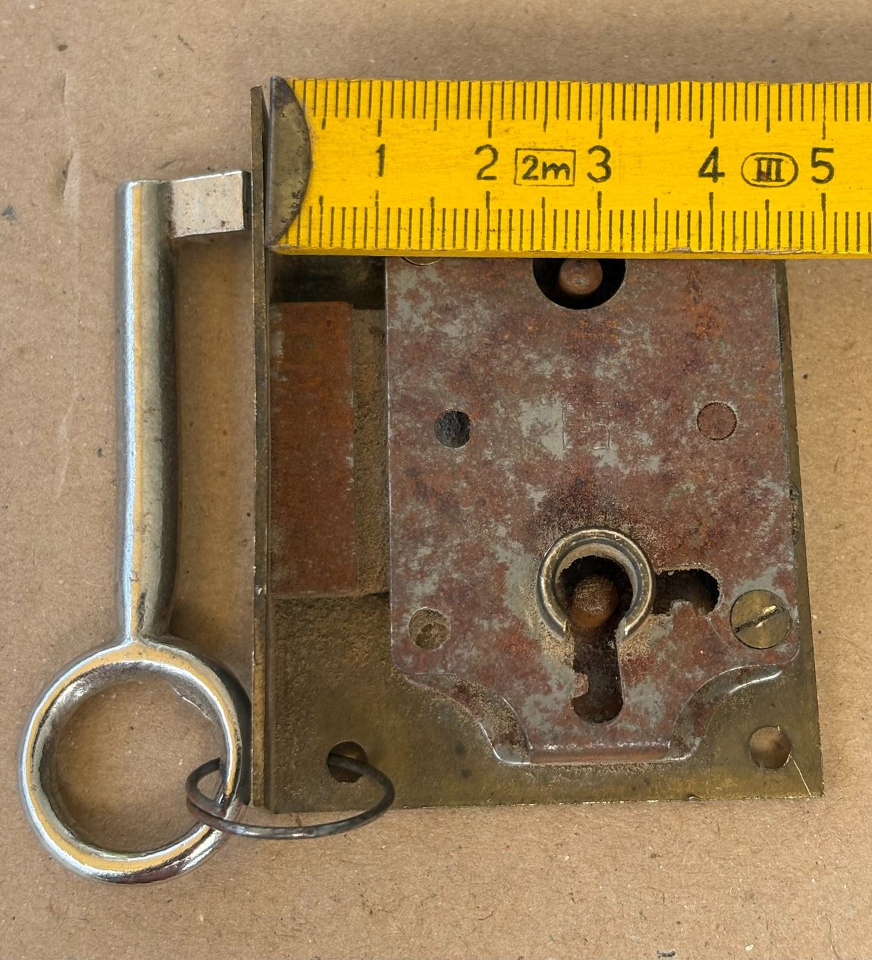 Cadenas: ANTIKES EINSTECKSCHLOSS MIT SCHLÜSSEL – D'occasion à Ostermundigen par wini63 1