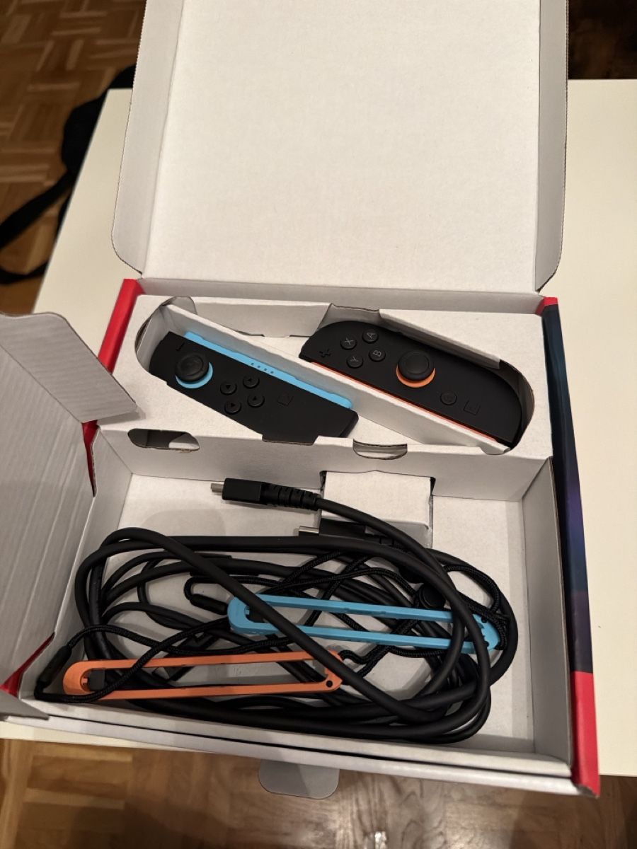 Nintendo Konsolen: Nintendo Switch 2 mit Zubehör, wenig gebraucht – Neu (gemäss Beschreibung) aus St. Gallen von DLirgg 4