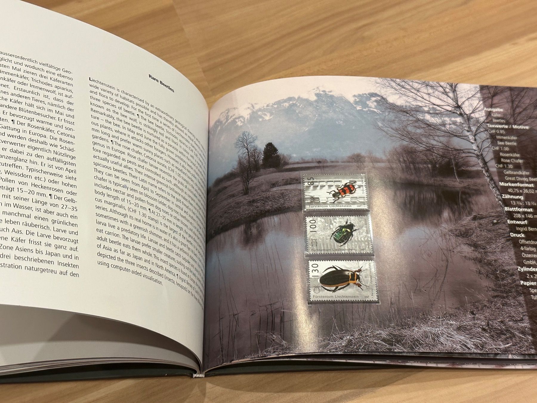 Tutti i francobolli: Philatelie Liechtenstein Jahrbuch 2007 – Usato da Triesen venduto da zeysel 6