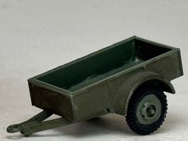 GB1- Roco ? Anhänger Militär grün