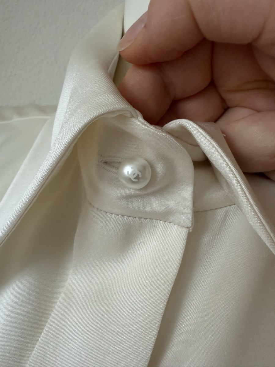 Chanel Blusen: Chanel Bluse – Neu (gemäss Beschreibung) aus Winterthur von 11.11 2