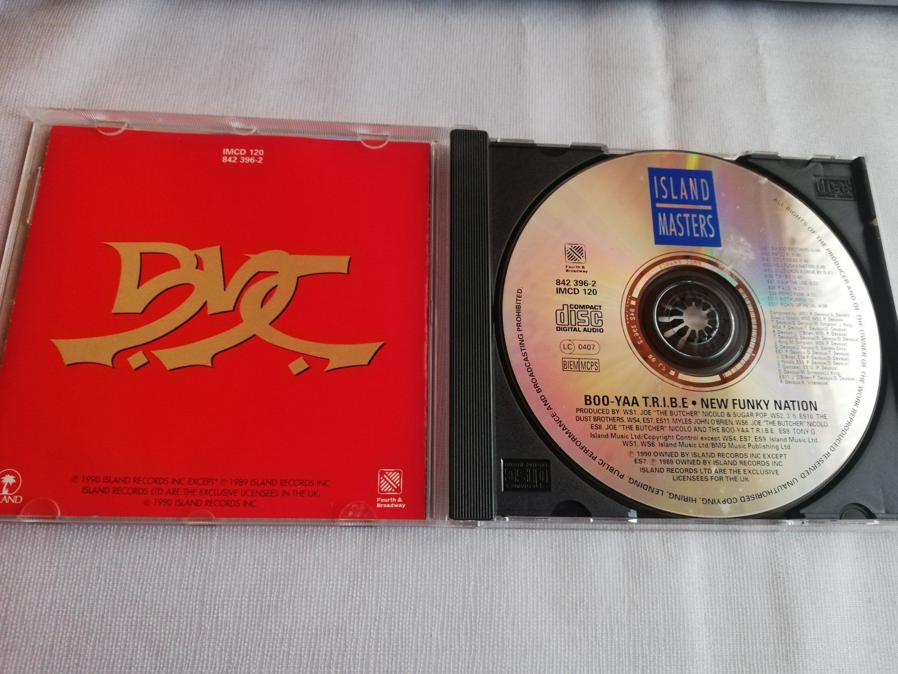 CD: BOO-YAA T.R.I.B.E. - NEW FUNKY NATION – Usato da Bern venduto da Vinylsound.ch 2