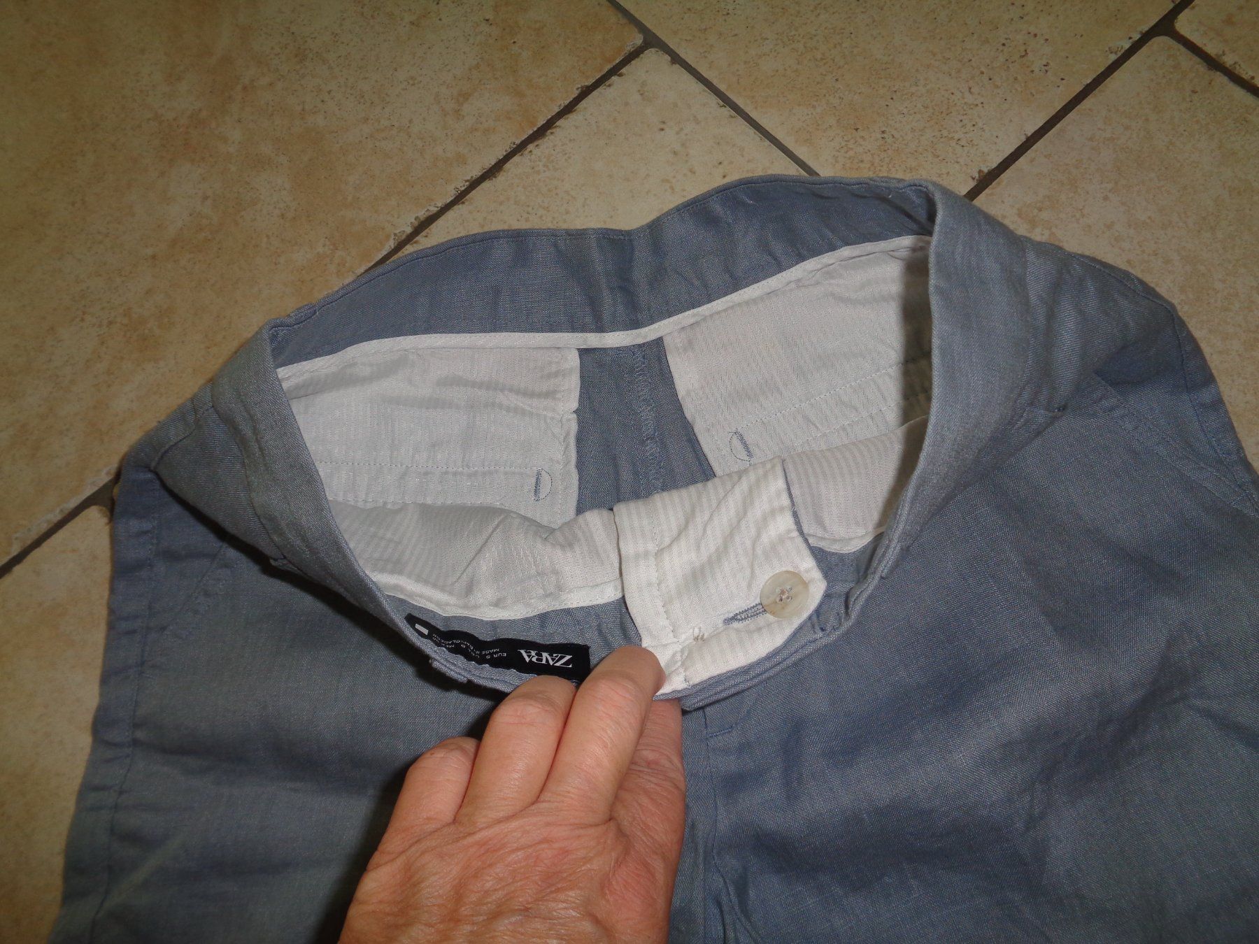 Zara Hosen: Shorts  Zara  Grösse S – Gebraucht aus Kreuzlingen von Robi-2003 1