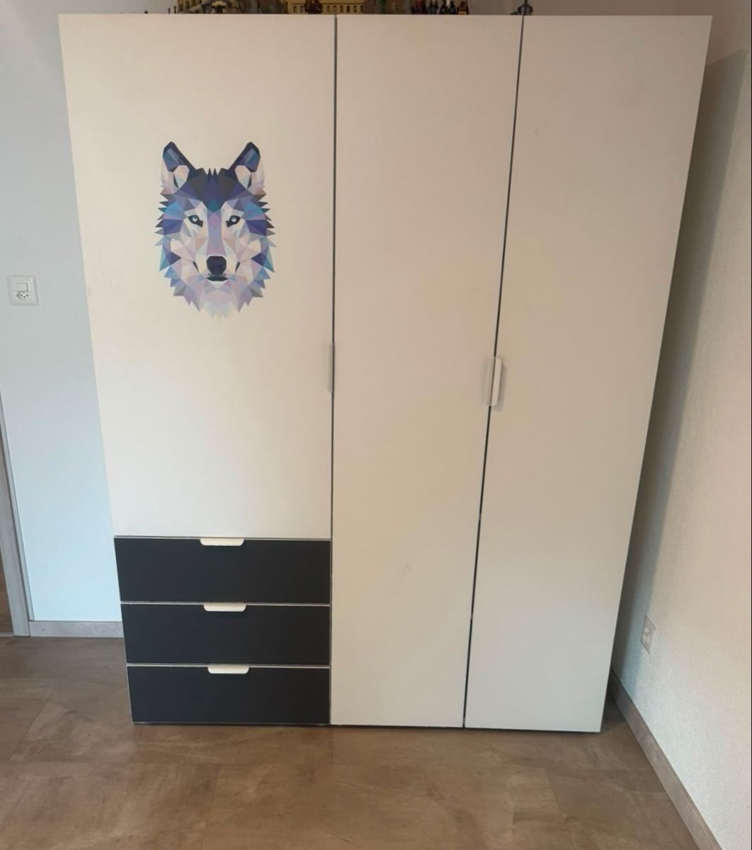 Ikea Armoires: Armoire de chambre – D'occasion à Le Noirmont par Thiwen-Ric