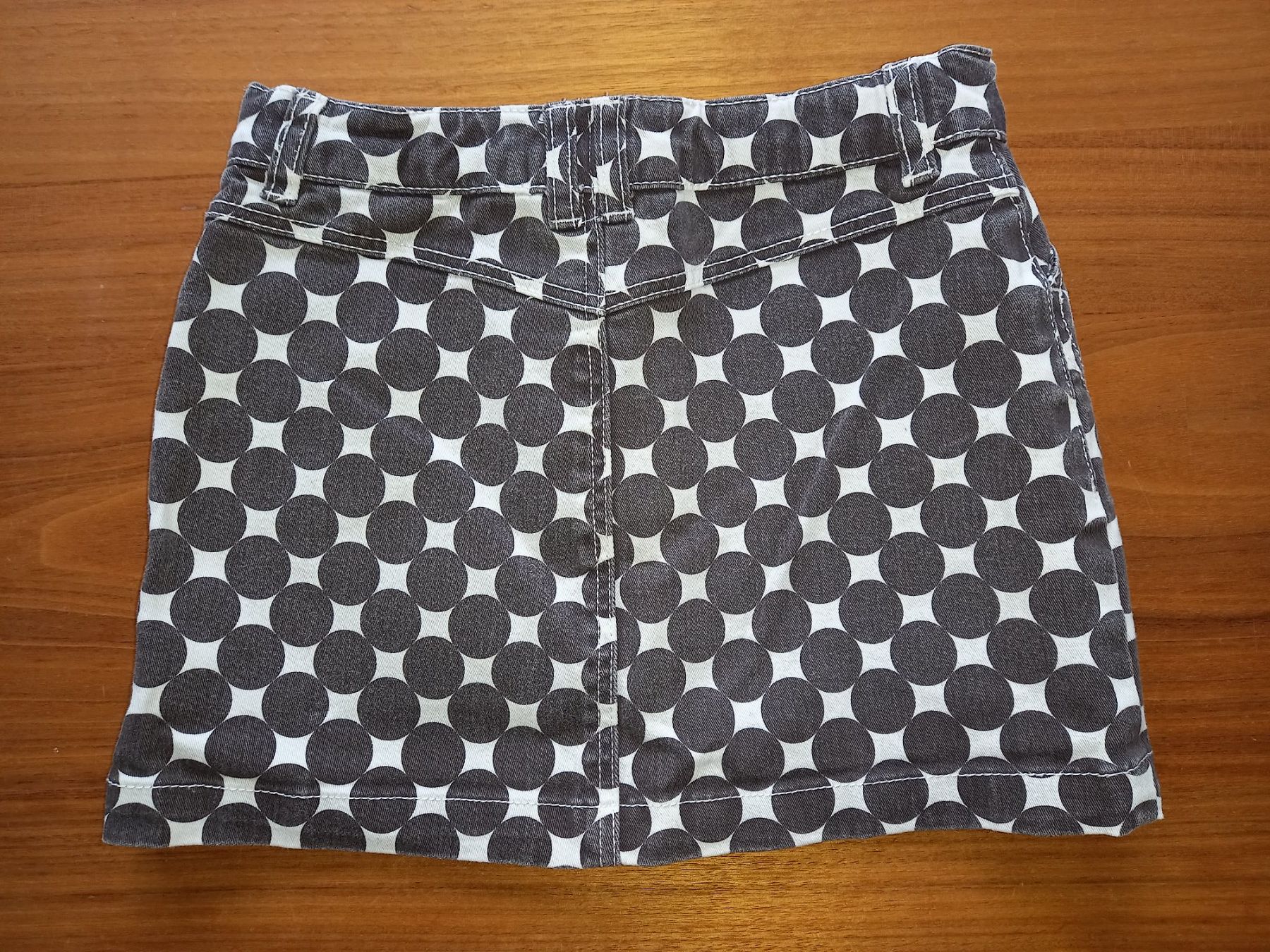 H&M Vestiti & Gonne: Röckli / Jupe Gr. 110 – Usato da Lengnau AG venduto da Mefari 1