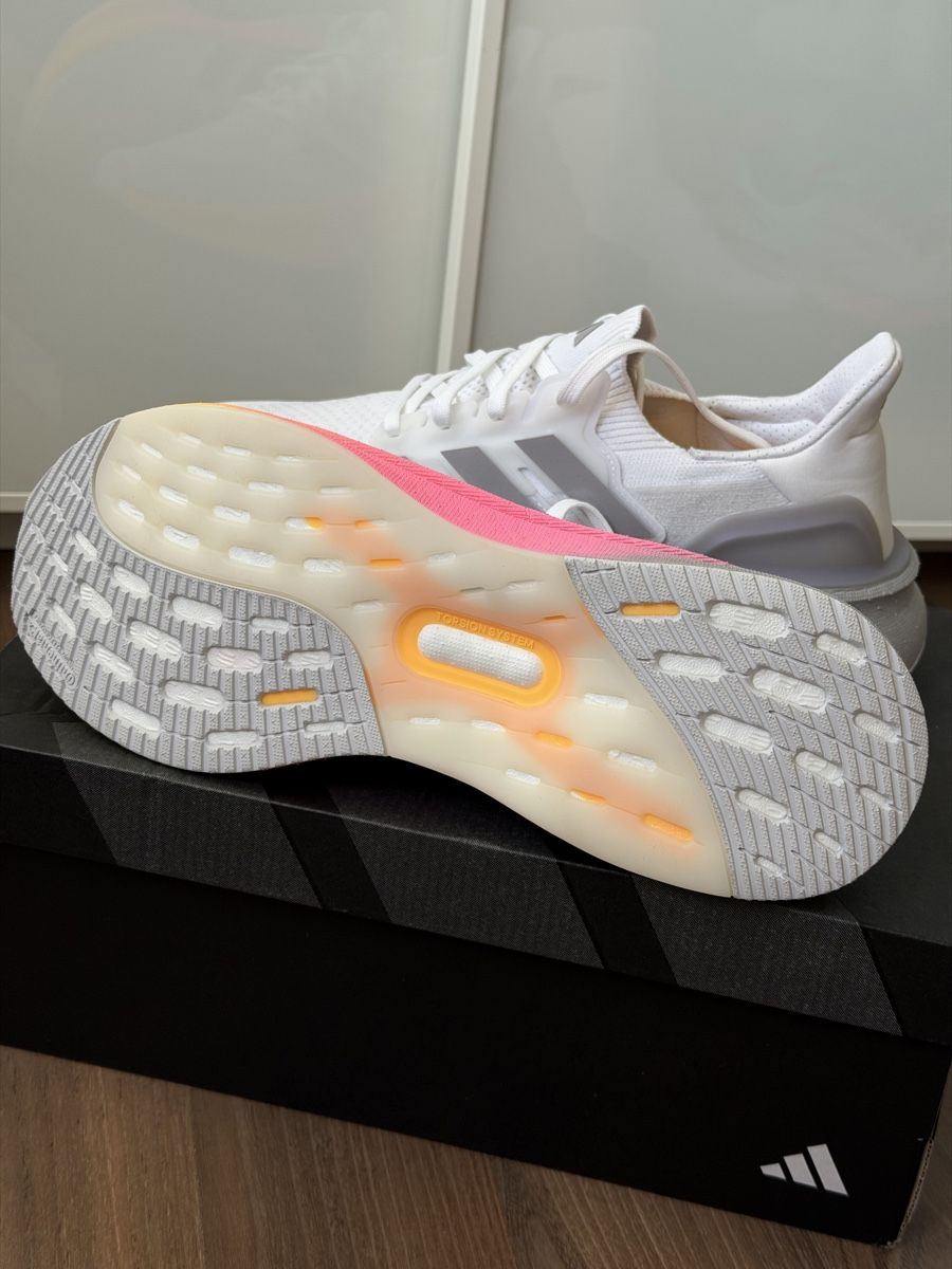Adidas Scarpe da uomo: adidas Ultraboost 5 EU 41 1/3 – Nuovo (secondo la descrizione) da Jona venduto da HeartbeatofAmerica 4