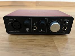 Recording Set: Focusrite Scarlett Solo + Mikrofon + Stativ