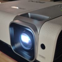 BenQ Beamer W1000+ Full HD Projektor wenig gebraucht