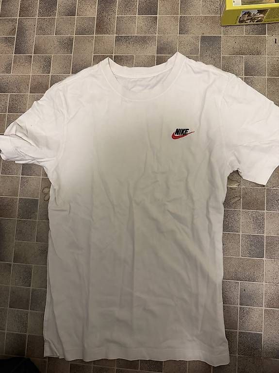 T-shirt: Nike T-Shirt – Usato da Diessenhofen venduto da del_9shg