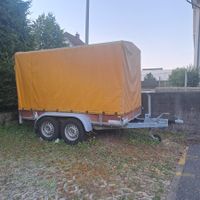 Anhänger mit Ausweis