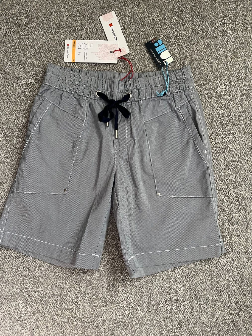 Pantaloni: Street One  Short  Gr 34 Fabrikneu – Nuovo e nell'imballaggio originale da Rekingen AG venduto da Barmaleus