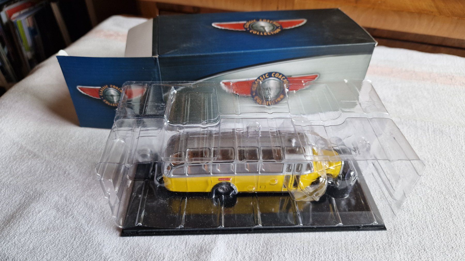 Saurer Modellini d'auto: Postauto Saurer L4C  -  Massstab 1:72 – Usato da Röthenbach i. E. venduto da Heureka5 1
