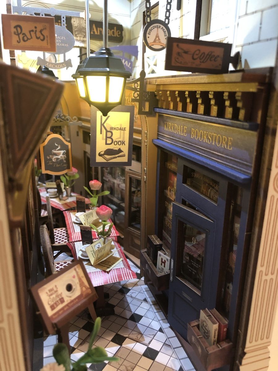 Tutte le decorazioni: Rolife Arcade Dating - Book Nook – Usato da Zollikofen venduto da DelNero 2