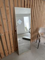 Wandspiegel goldfarbener Rahmen rechteckig guter Zustand