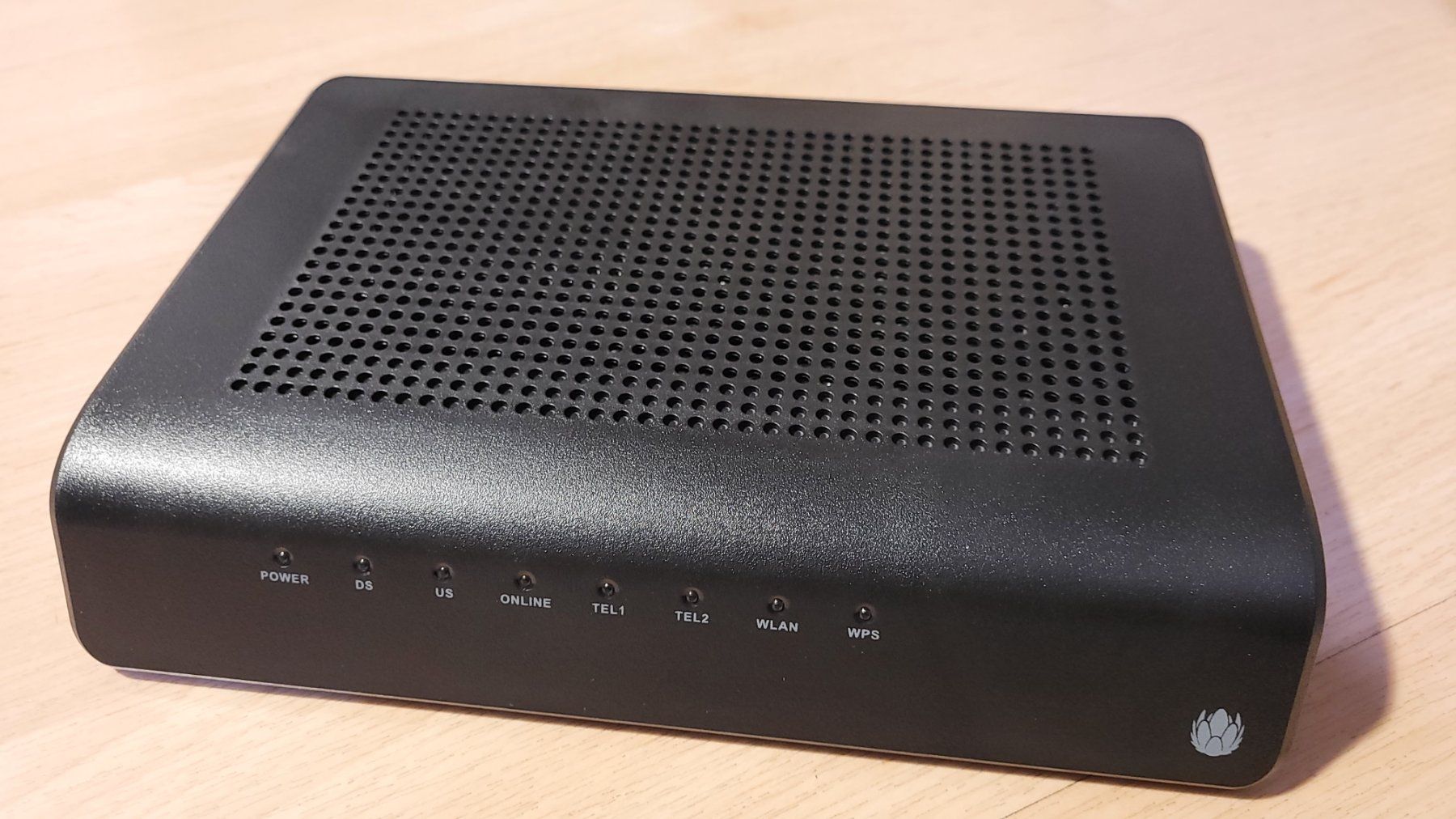 UPC WLAN Modem, 2,4GHz/ 5GHz, 4-port switch, mit Netzadapter (Gebraucht ...