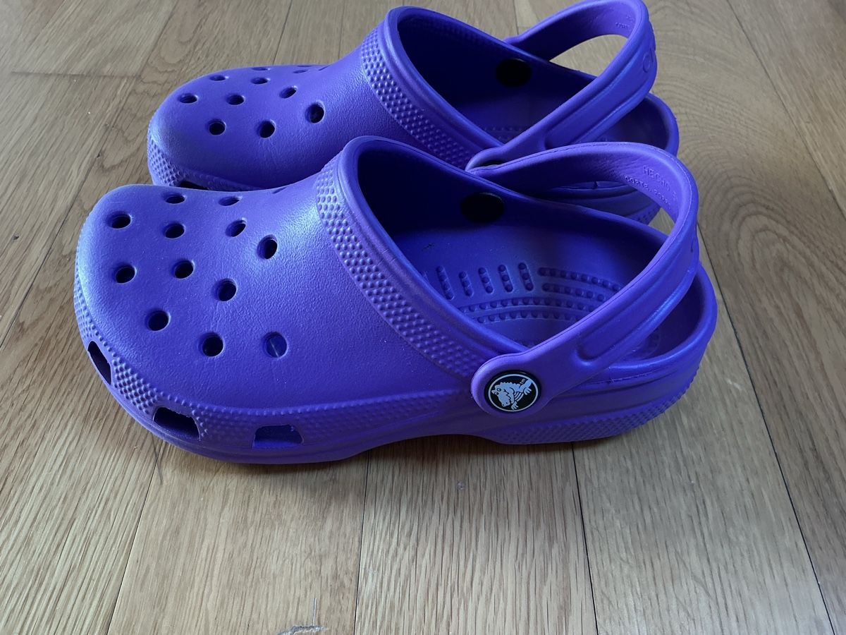 Scarpe per ragazze: 2 PAAR CROCS GR. 32 (ORIGINAL) – Usato da Volketswil venduto da rainbow6561 1