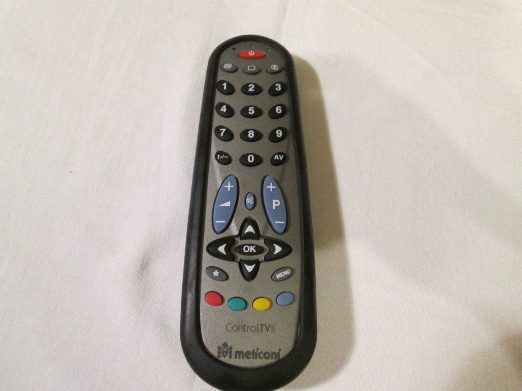 Telecomandi: TÉLÉCOMMANDE MELICONI CONTROL TV 100 (62) – Usato da La Chaux-de-Fonds venduto da Marteaux