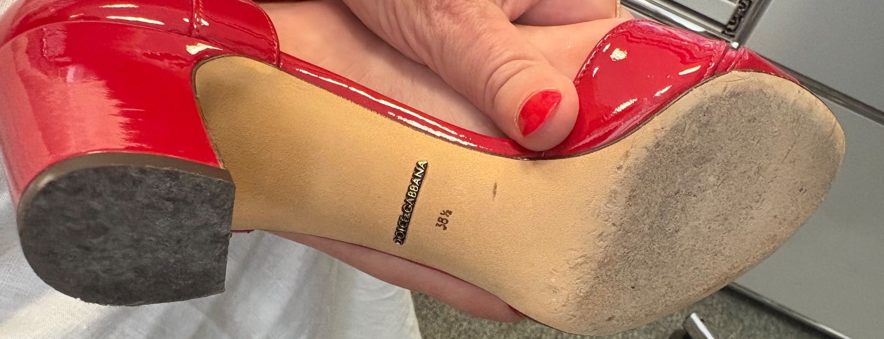 Dolce & Gabbana Damenschuhe: Mary Jane Pump von Dolce & Gabbana , 38 – Gebraucht aus Zürich von Altnic 1