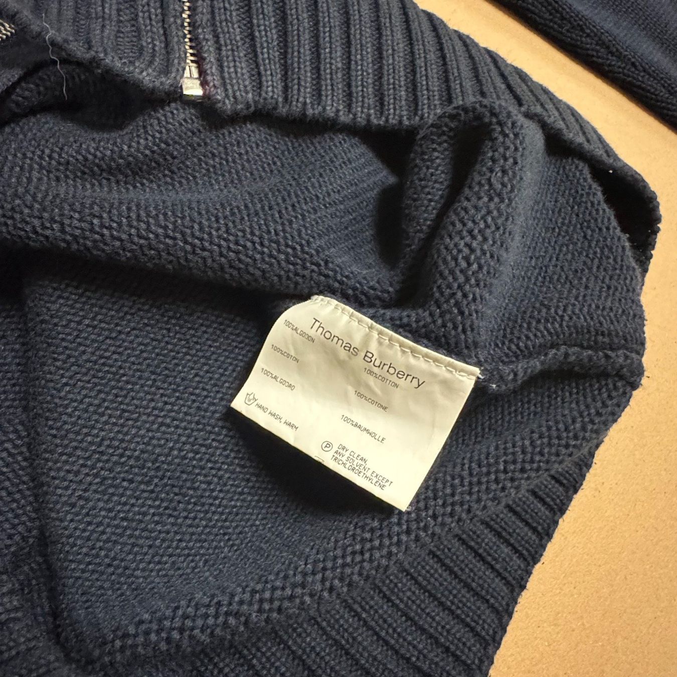 Burberry Giacche: Thomas Burberry vintage knitted jacket – Usato da St. Gallen venduto da sourced_limited 4