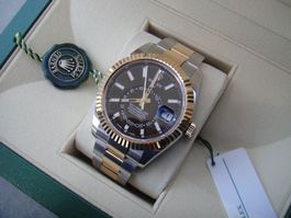 Rolex / Sky-Dweller / 42mm