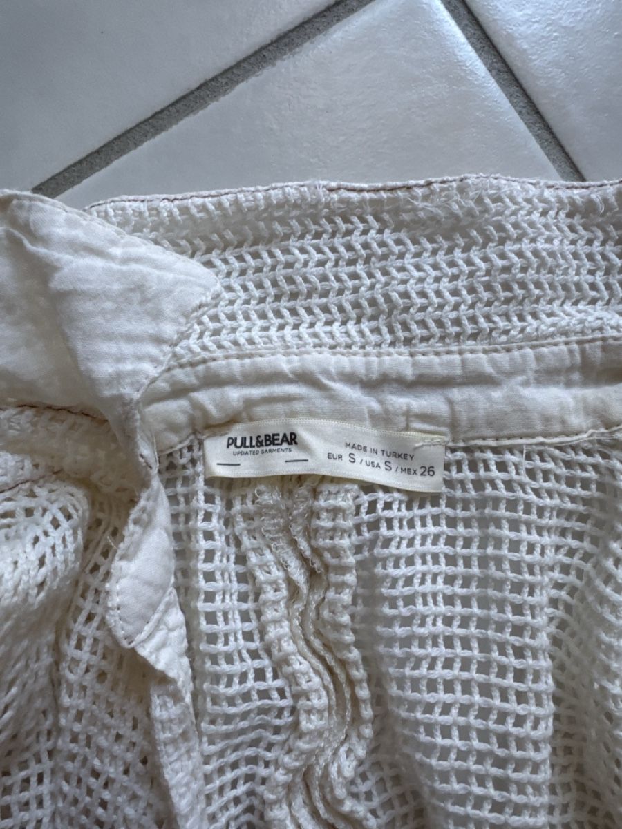 Pull&Bear Lots de vêtements: Ensemble Pull&Bear chemise short crochet blanc taille S – D'occasion à Malleray par sam_9bkx 2
