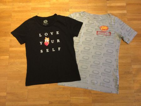Zwei Damen/Mädchen T-Shirts, Gr XS