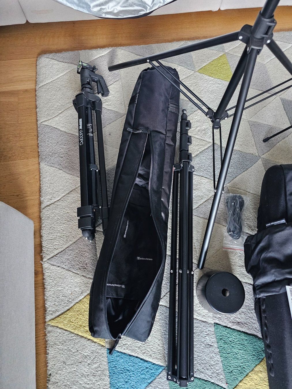 Poster & Bilder: Complete Elinchrom Studio Lighting Set – Excellent Condition – Gebraucht aus Zürich von gst_6rzn 1