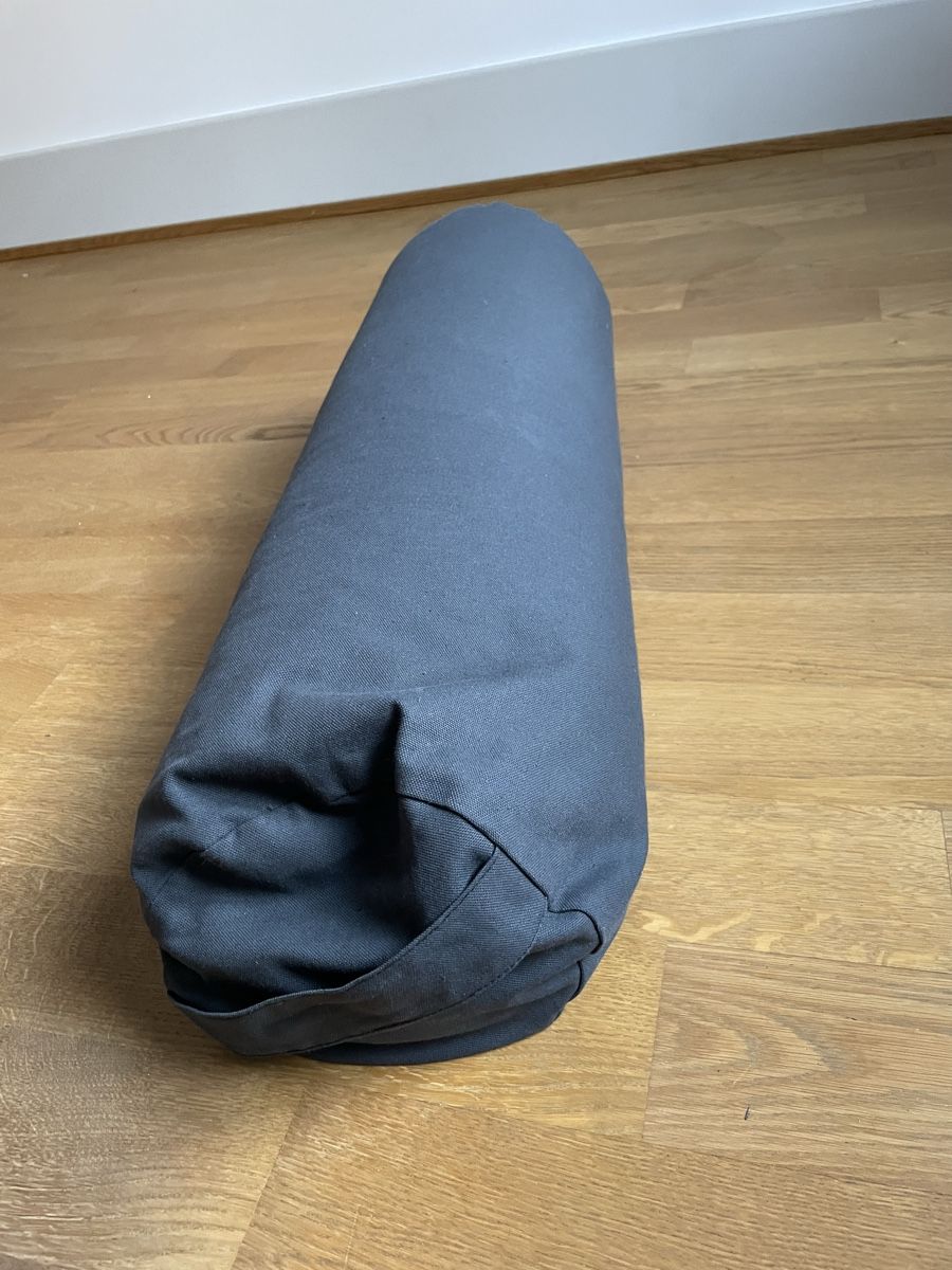Cuscini: Yogakissen schwarz NEU – Nuovo (secondo la descrizione) da Bern venduto da yuri_forster