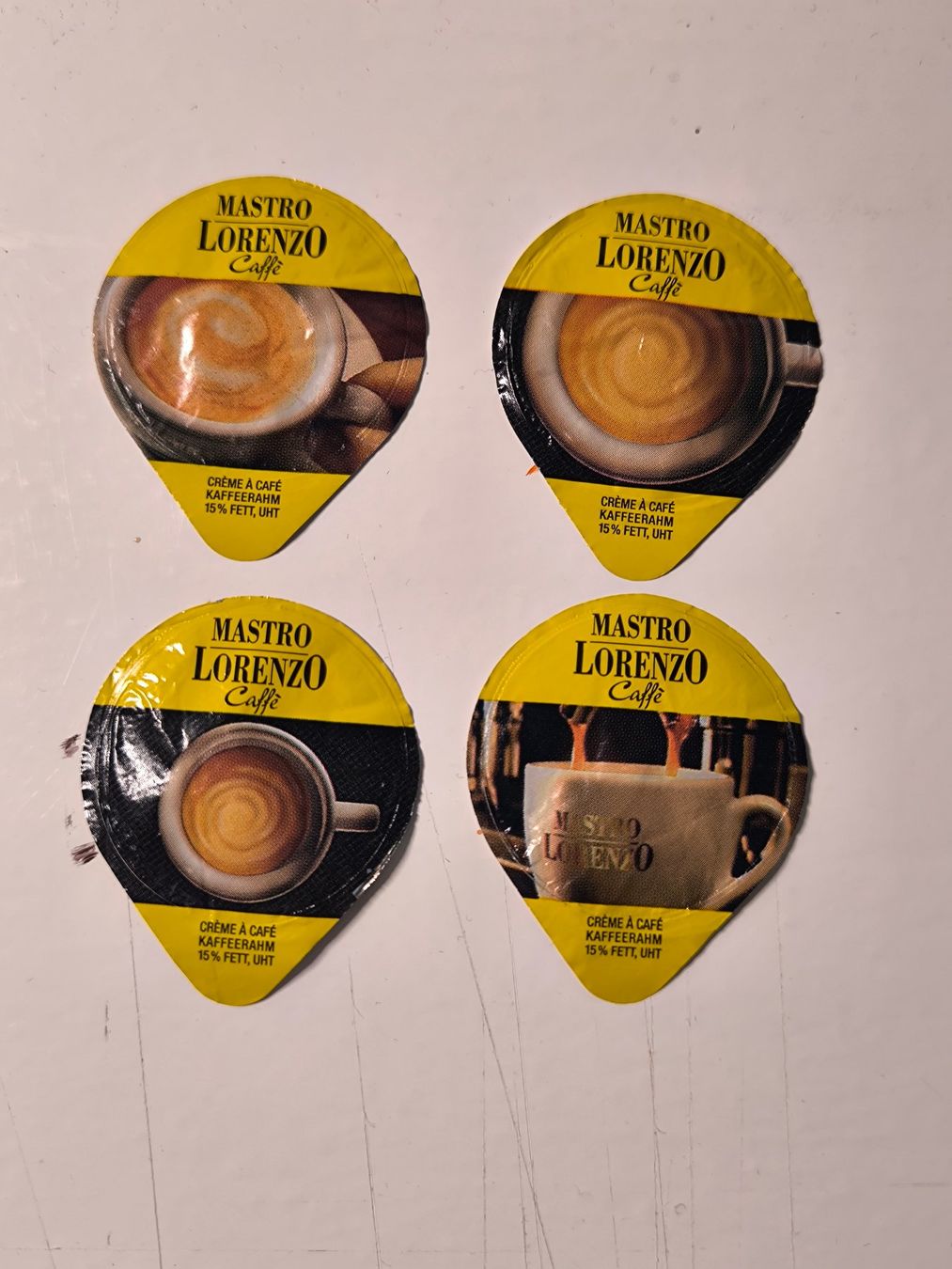 Coperchi dei cremini per caffè: Kaffeerahmdeckeli Mastro Lorenzo – Usato da Hitzkirch venduto da DeeJay2091